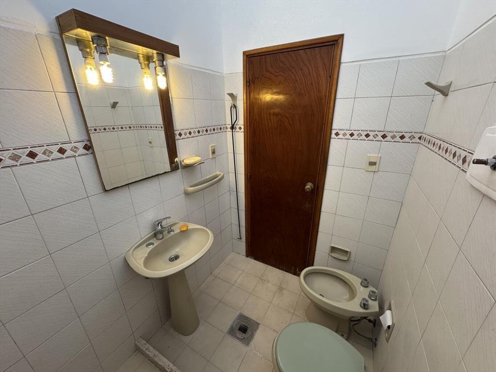 Padron unico, solida construccion, excelentes comodidades.