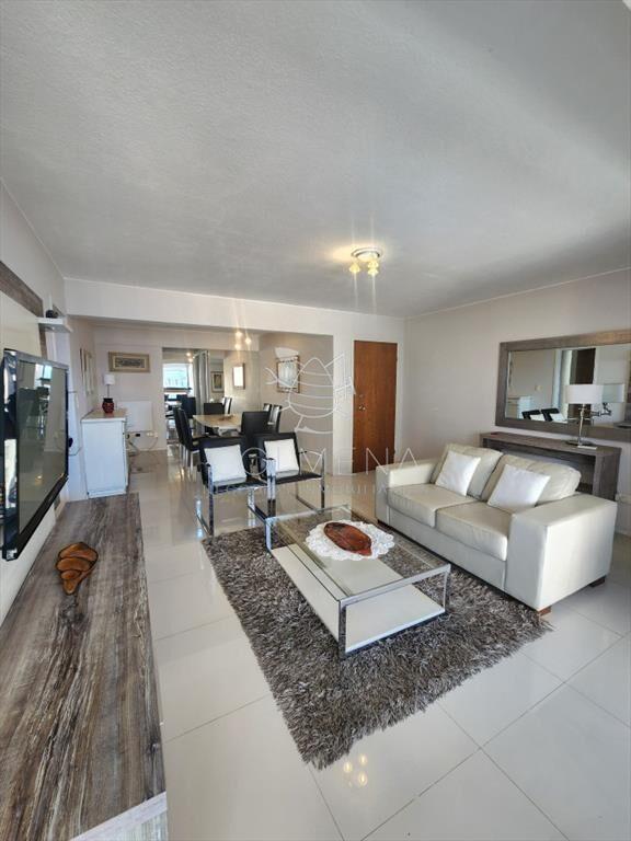 Vende apartamento en Brava, Punta del Este de 2