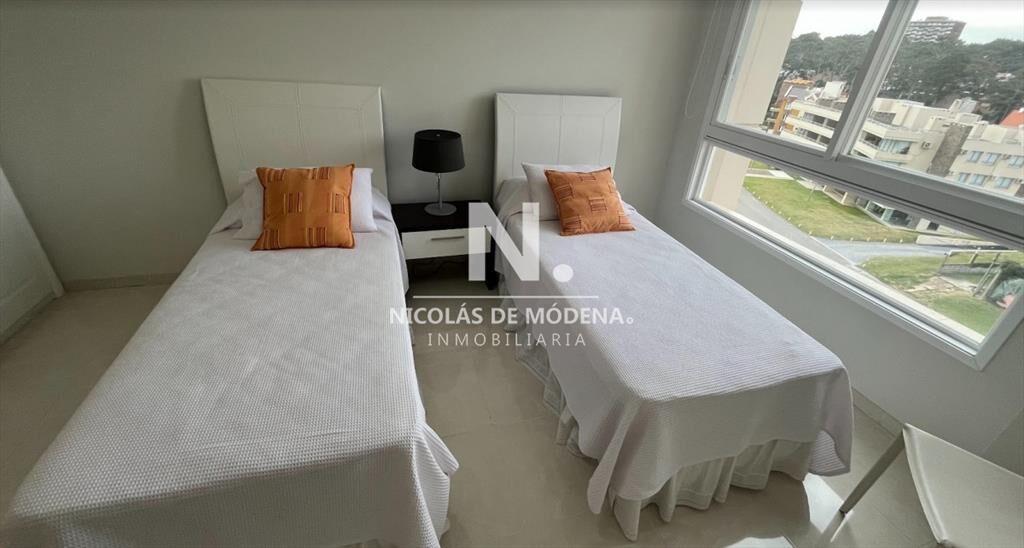 Departamento de 2 dormitorios en venta en Le del