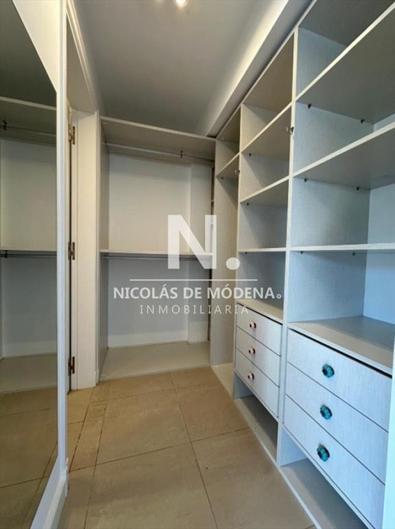 Apartamento de 3 dormitorios y 3 baños
