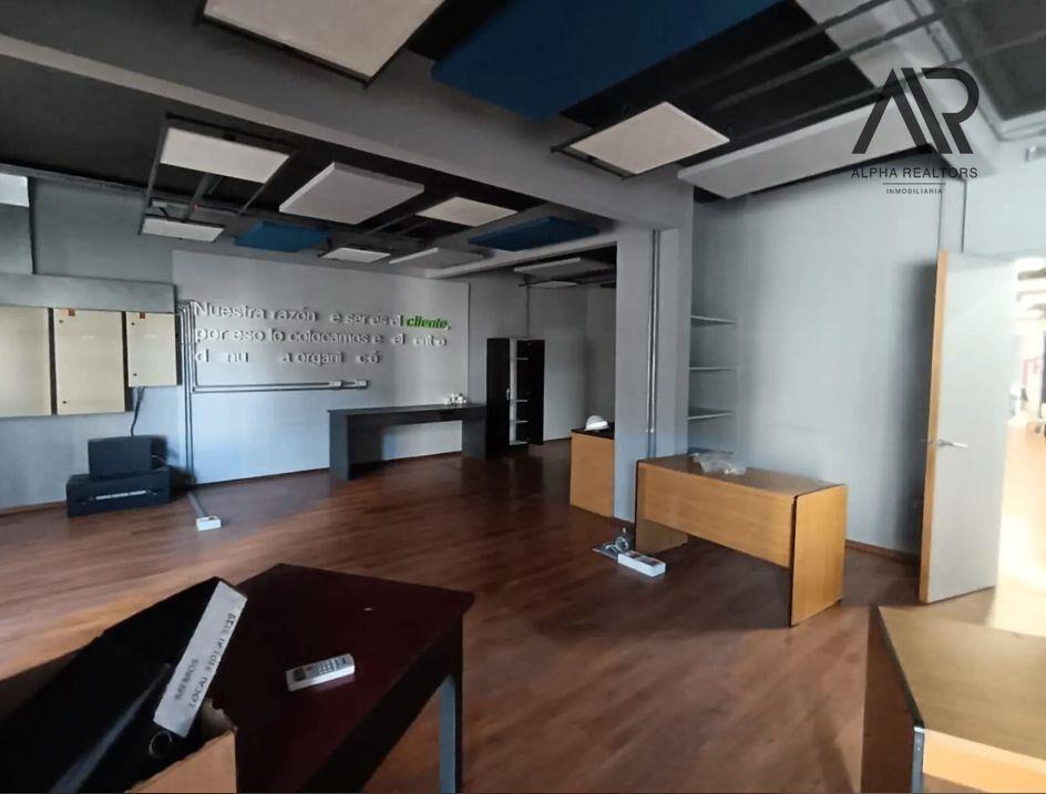 Alquiler de Local Comercial con Oficinas sobre Bulevar A...