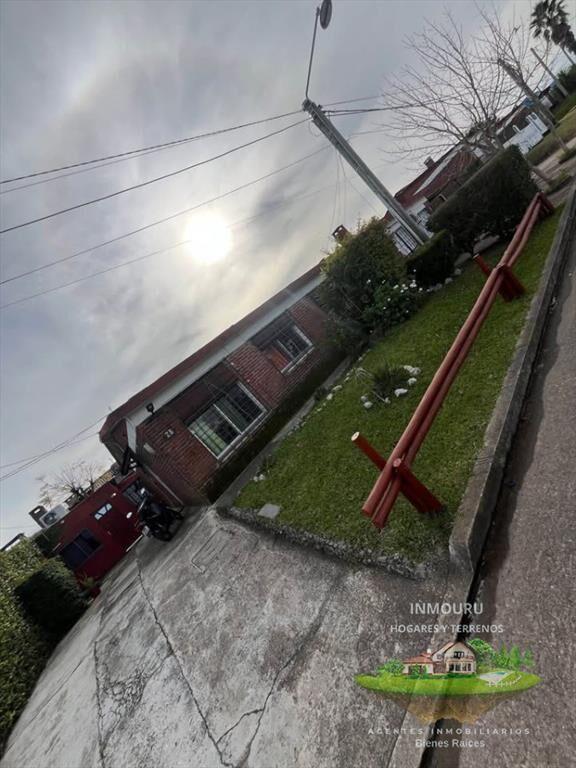 Venta de CASA en COVIFUM con otra casa al fondo