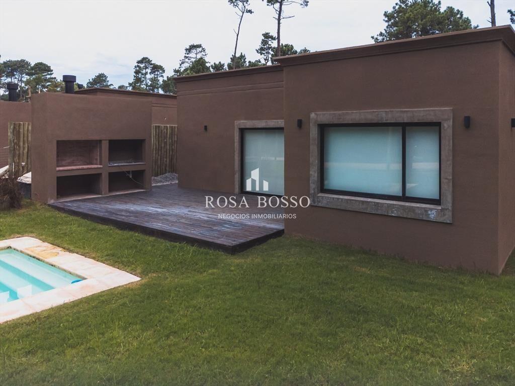 VENTA DE CASAS EN BARRIO PRIVADO