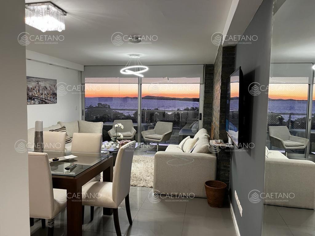 Venta apartamento 2 dormitorios. Punta Ballena,
