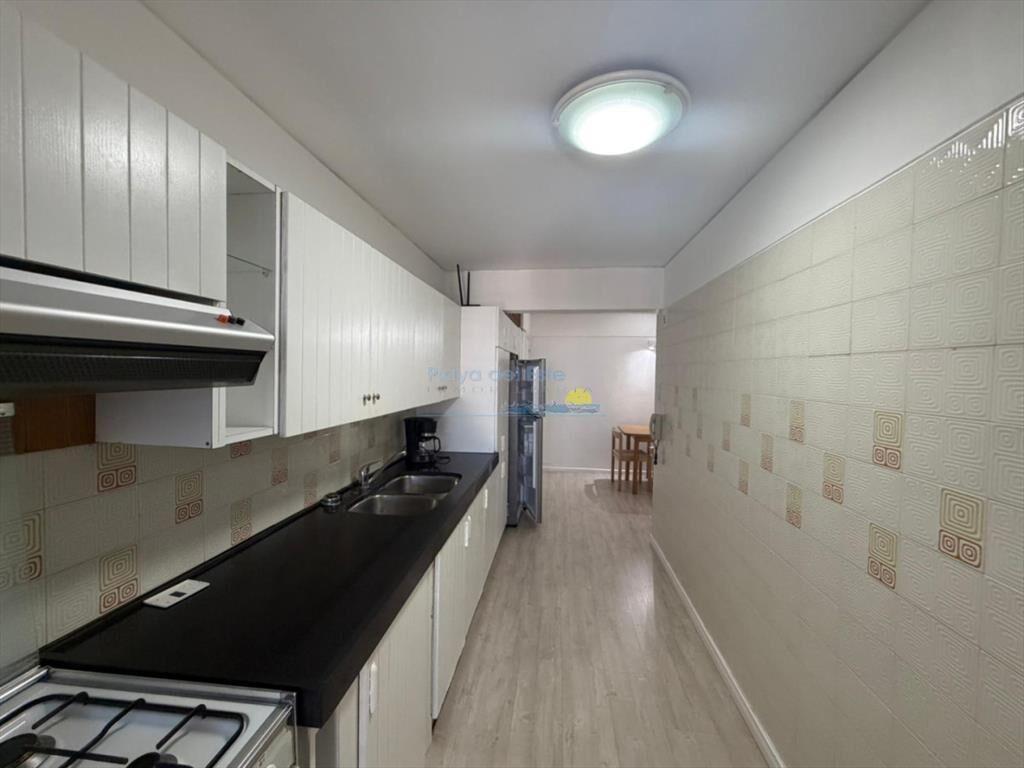 Apartamento de 3 dormitorio en alquiler anual e ,