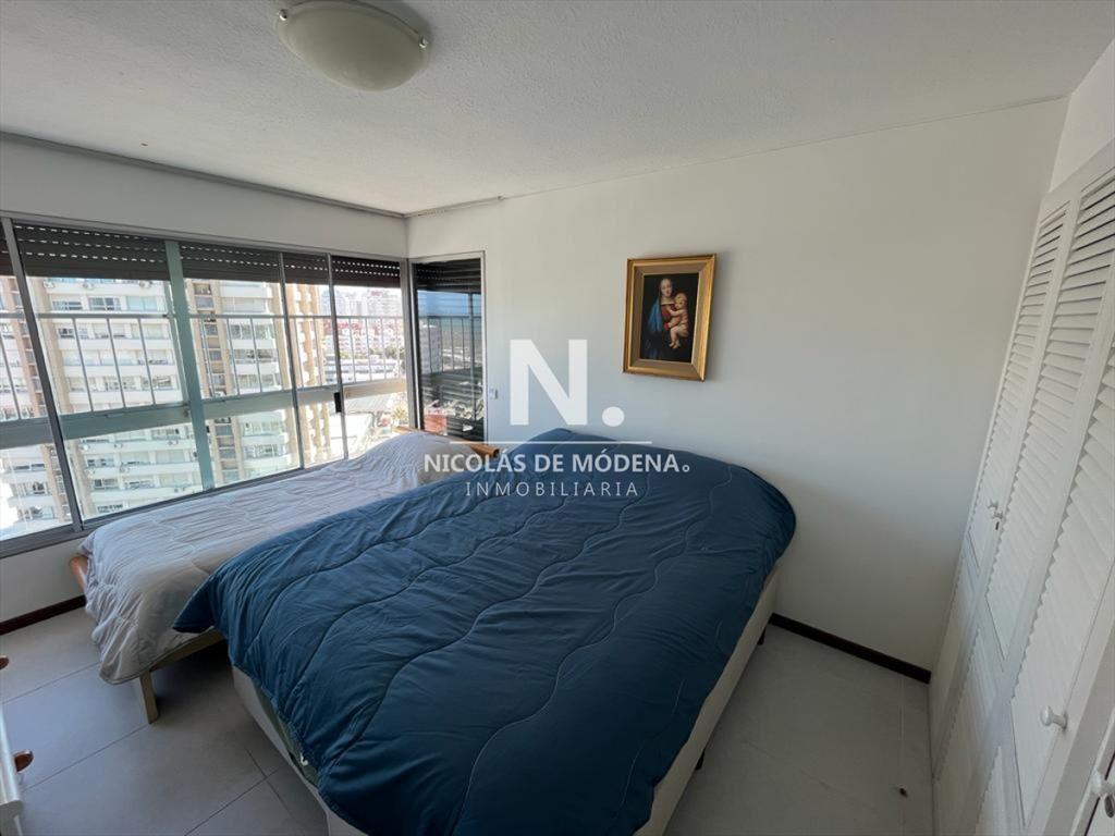 Apartamento de 3 dormitorios en Edificio Torreon , Playa Ma