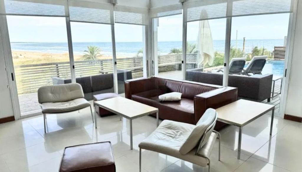 Venta Casa vista al mar La Pedrera Rocha