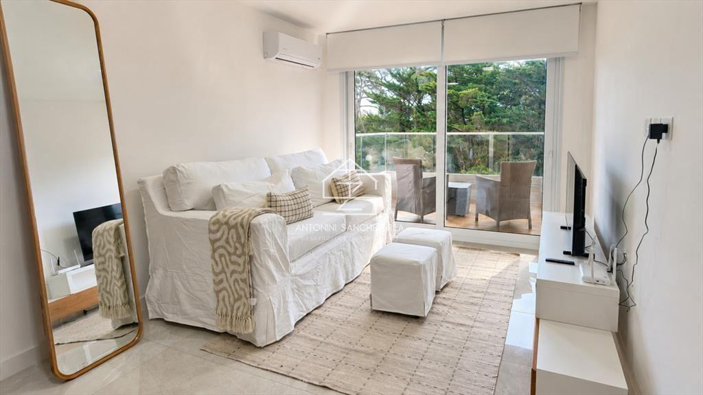 Apartamento de 1 dormitorio en venta, con vista a agradable