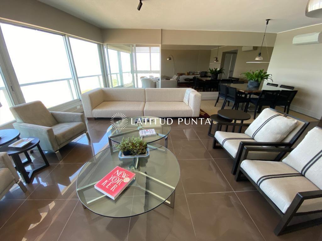 Apartamento esquinero en Le Parc, 2 dormitorios