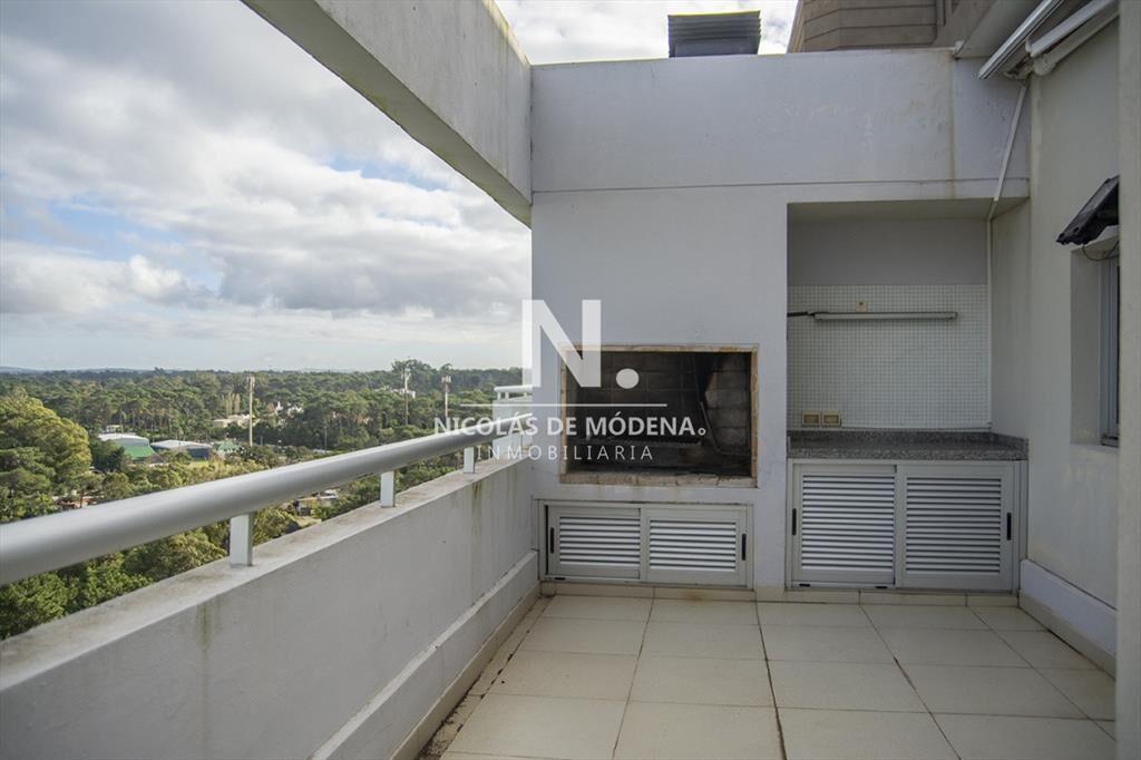 Departamento de 3 dormitorios en piso alto, Quartier del Ma