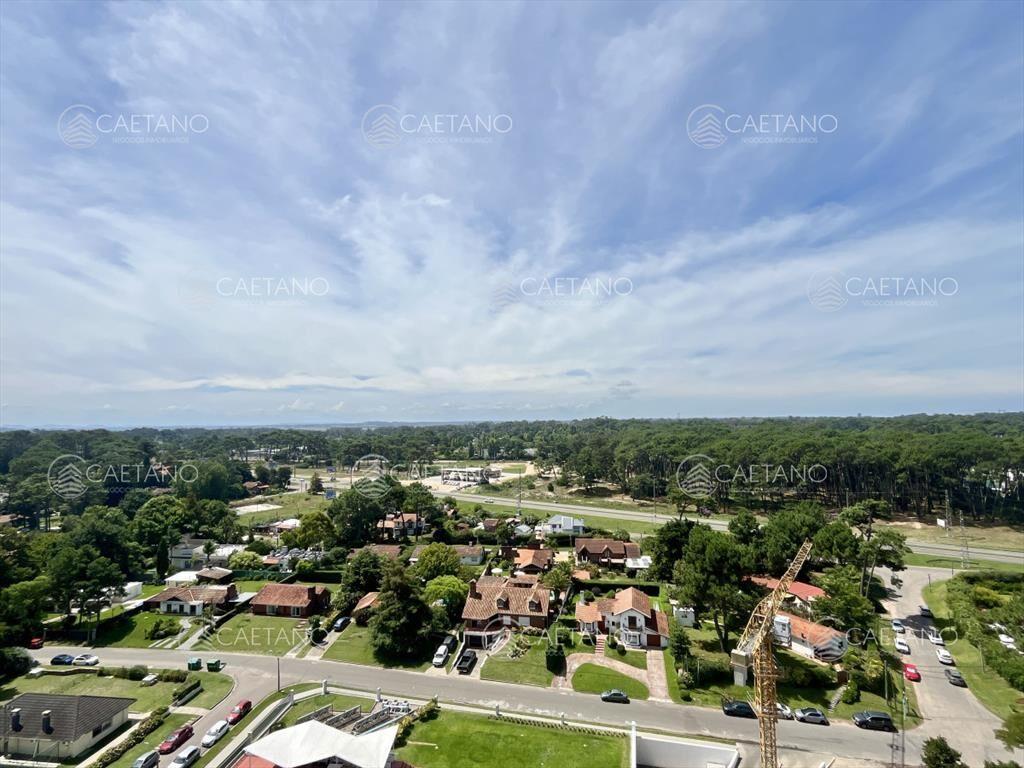 Venta apartamento 2 dormitorios. Roosevelt Punta