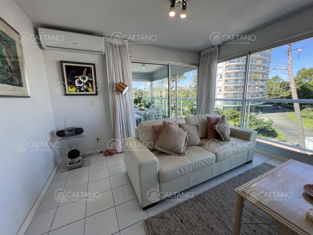 Venta apartamento 2 dormitorios, playa mansa, parada 8
