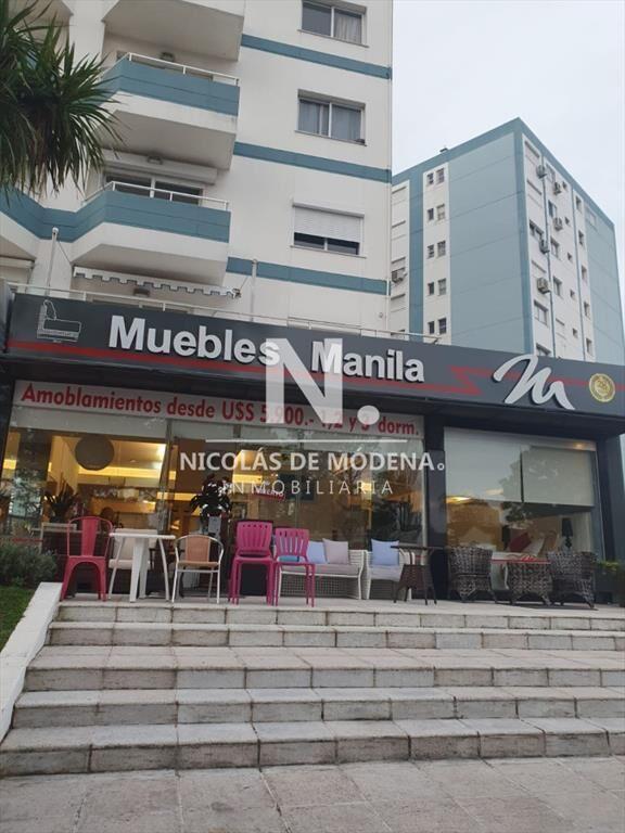 Local comercial con excelente ubicacion.