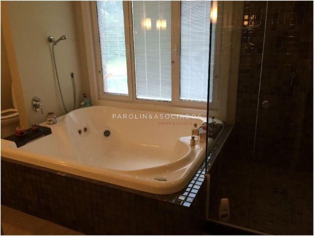 Casa en venta de 4 dormitorios en Punta del Este.