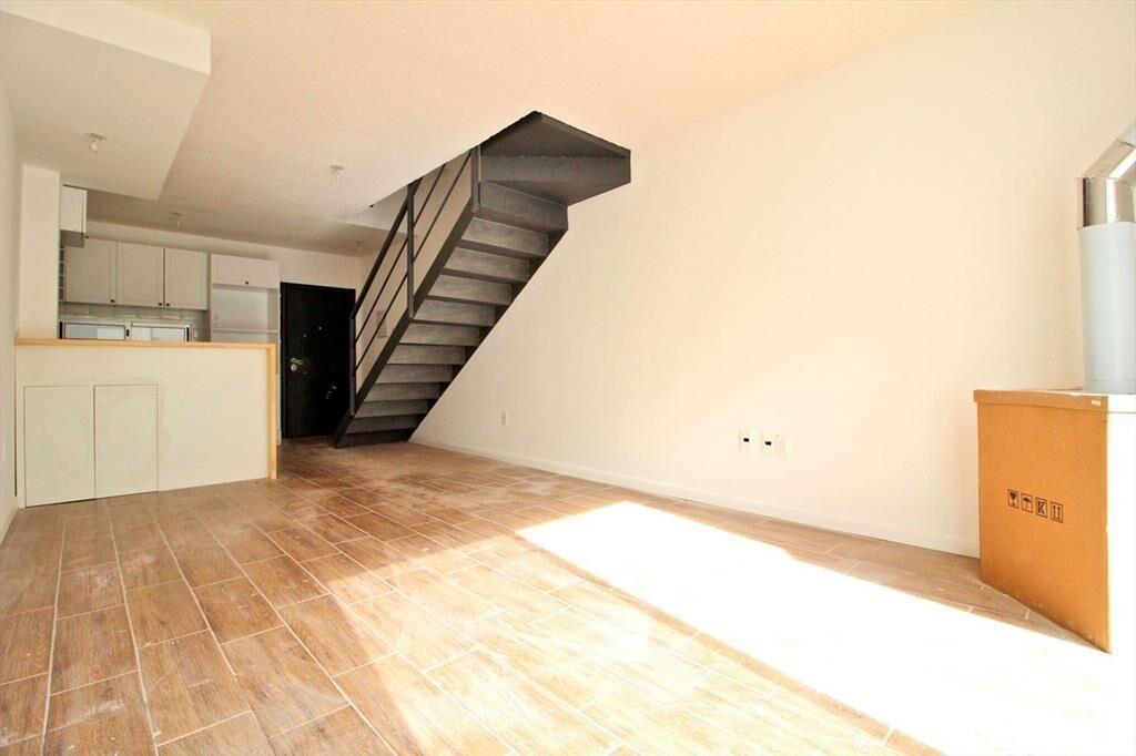 Venta apto. 2 dorm.patio, parrillero, cochera.