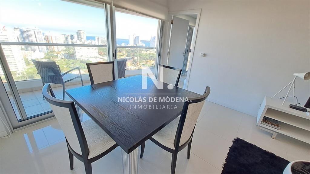 Espectacular apartamento en Playa Brava. Ref.