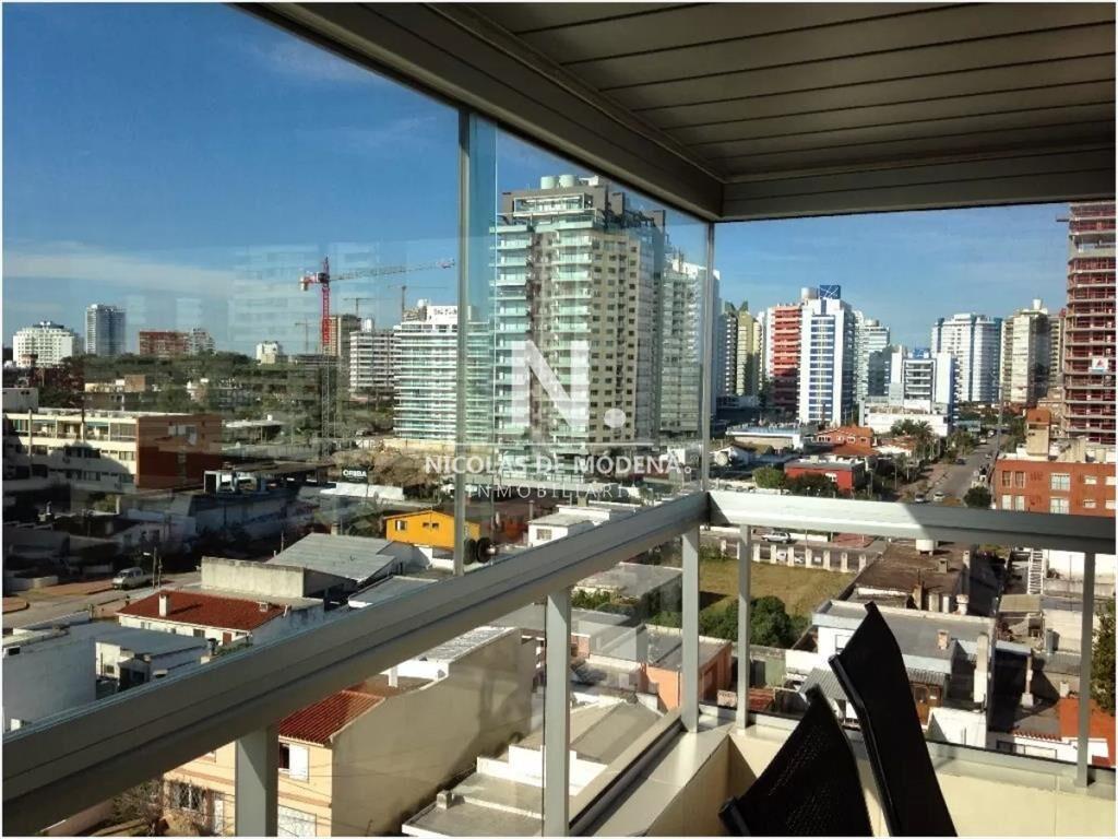 Venta Apartamento de 3 dormitorios en zona Mansa,