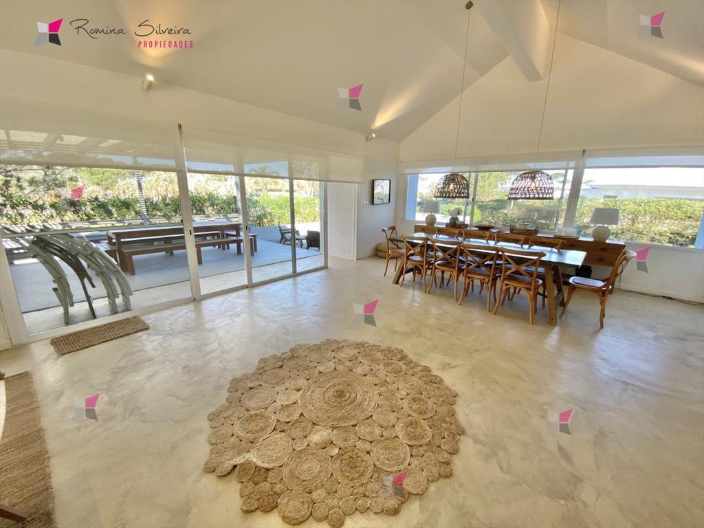 VENTA DE CASA 5 DORMITORIOS PINAR DEL FARO