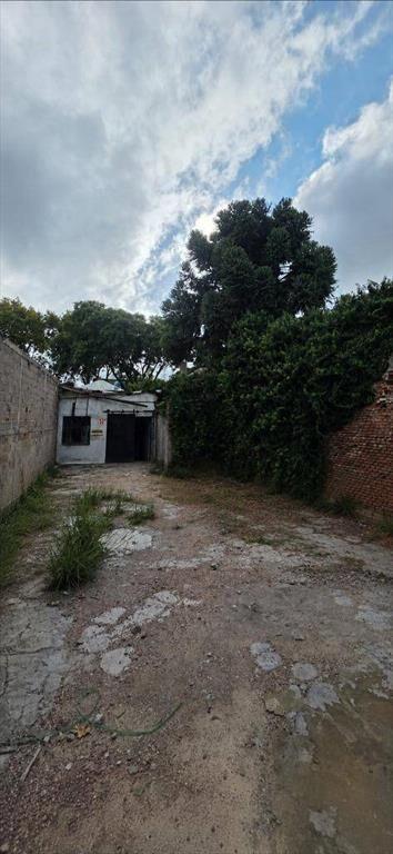 CASA A RECICLAR CON TERRENO DE 317m2
