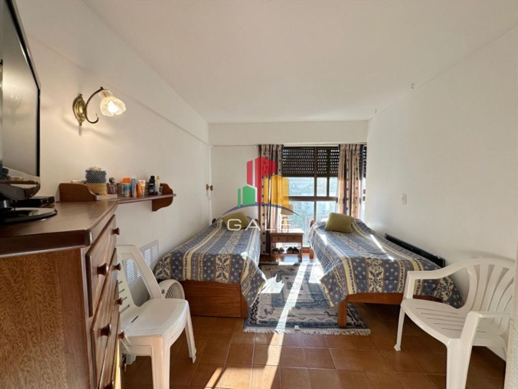 Vende Apartamento frente al mar en Brava, Punta 2