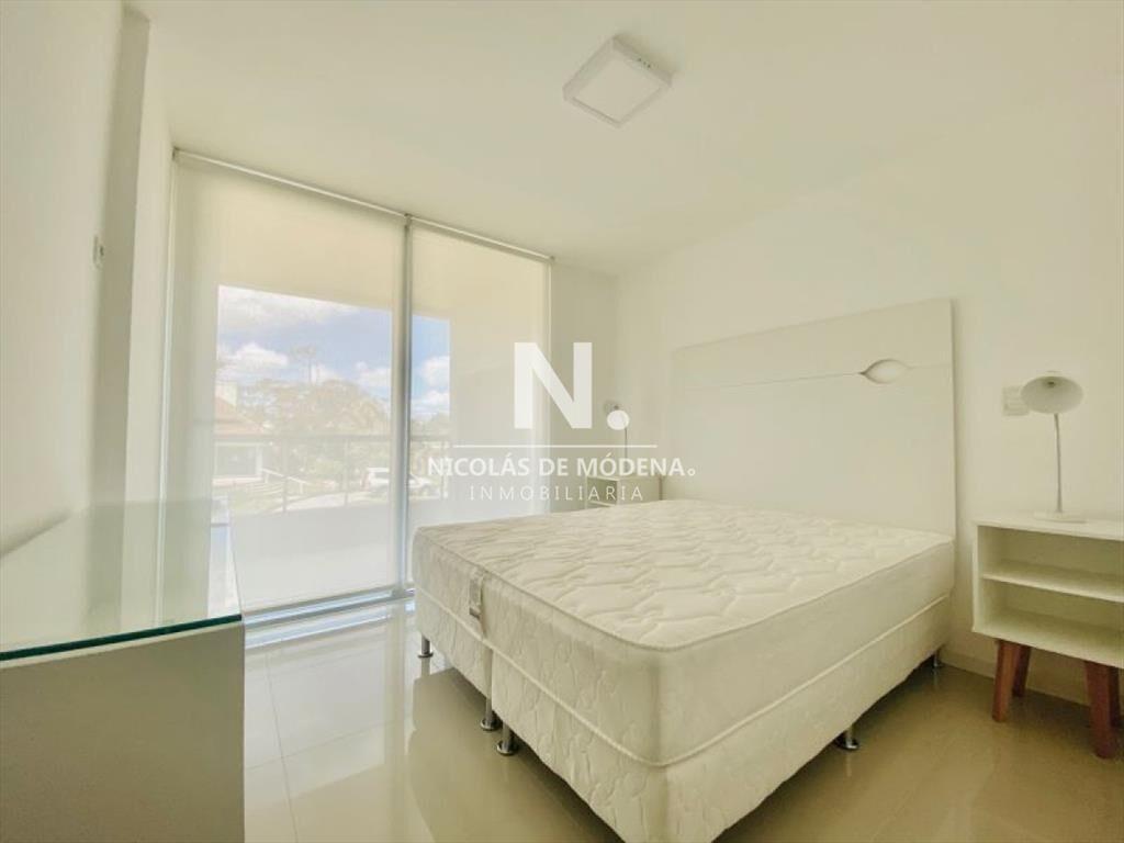 Venta de departamento de 2 dormitorios en Punta