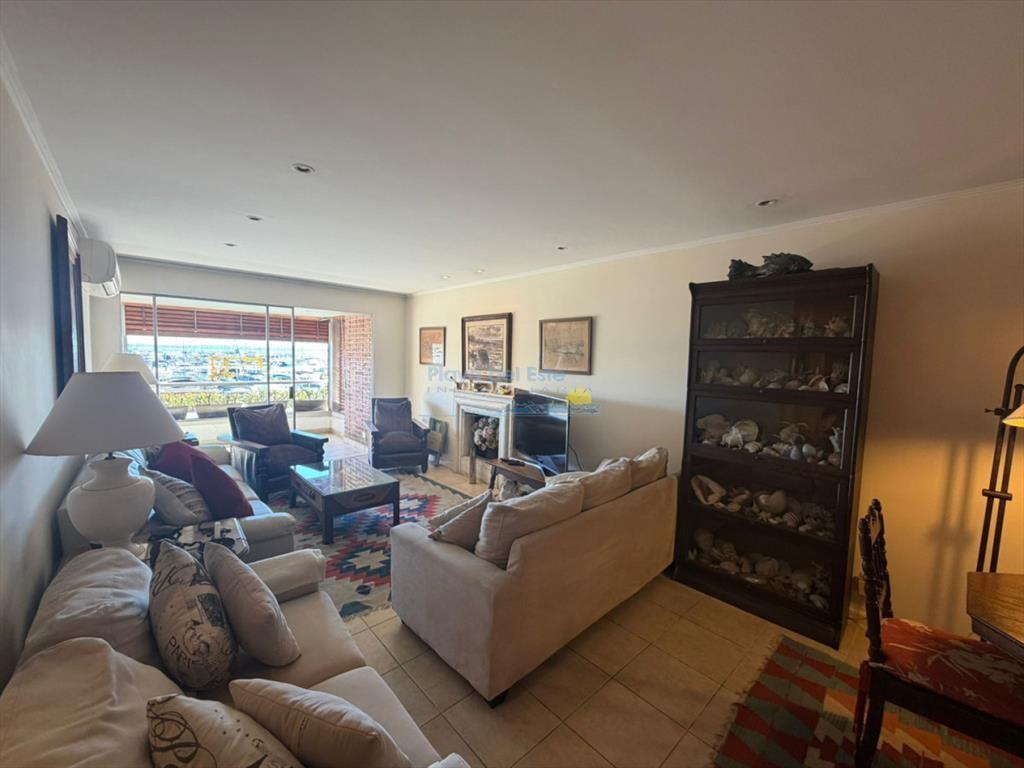 Apartamento en Venta de 3 dormitorios en el de