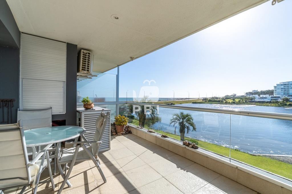 Apartamento de 1 dormitorio frente a la Laguna -