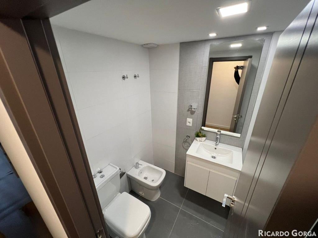 Apartamento en venta de 2 dormitorios cochera opcional e...