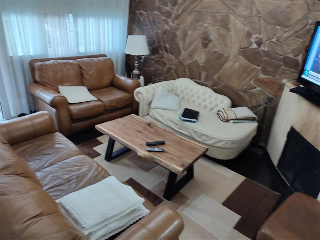 EXCELENTE Y SUPER CONFORTABLE. 4 dormitorios 4 baños Alquil