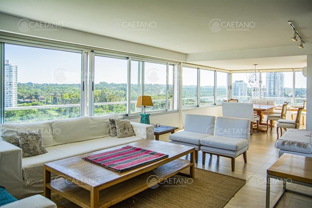 Excelente departamento en Punta del Este