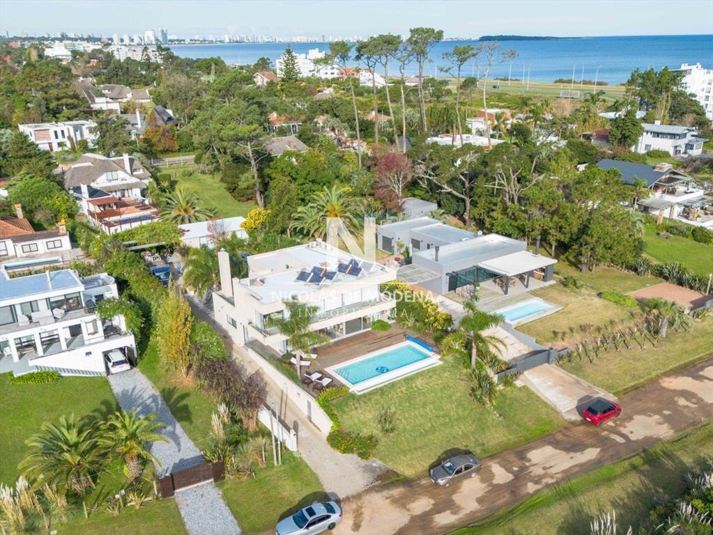 Casa frente al mar en Laguna del Diario, Punta y