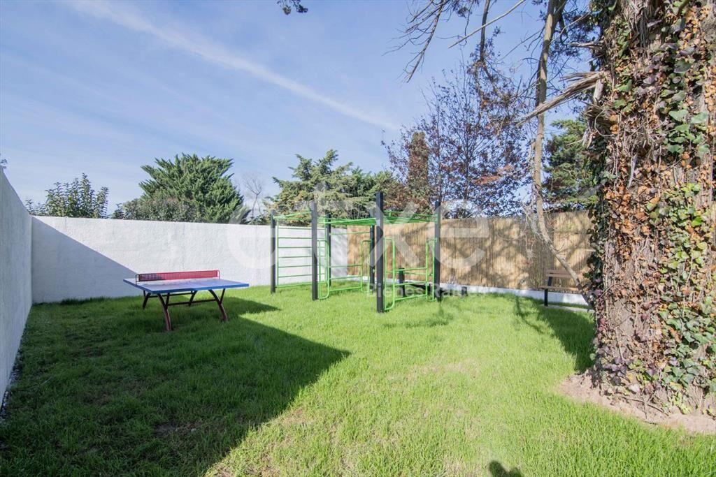 Venta de Casa con jardín grande en Solymar Gardens ...