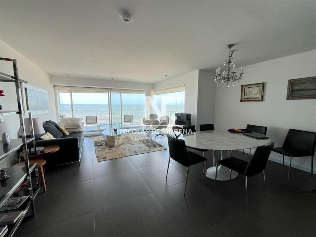 En venta apartamento de 2 dormitorios en suite en