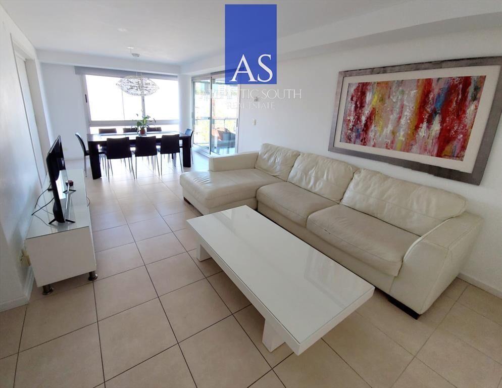 Apartamento de 3 dormitorios 2 baños cochera en