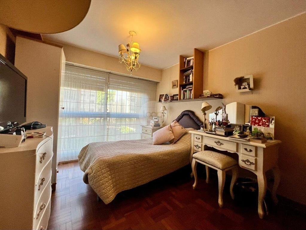Venta Apartamento frente Puerto del Buceo Vista al Mar; 3 D