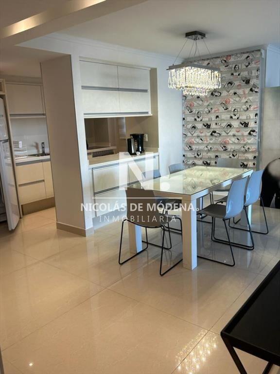 Vende apartamento en Mansa de 2 Dormitorios.
