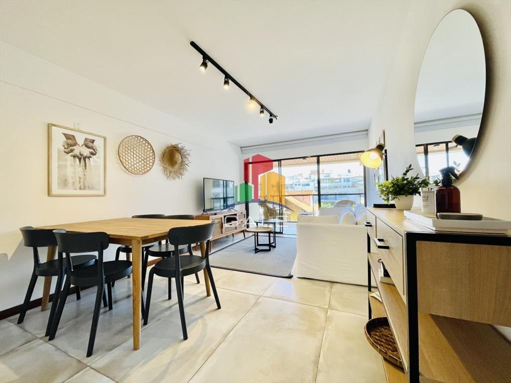 Apartamento de 2 Dormitorios en playa El Emir, -