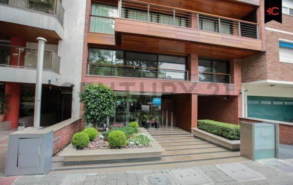 Alquiler apartamento de lujo | Vista al mar y al Club de ...