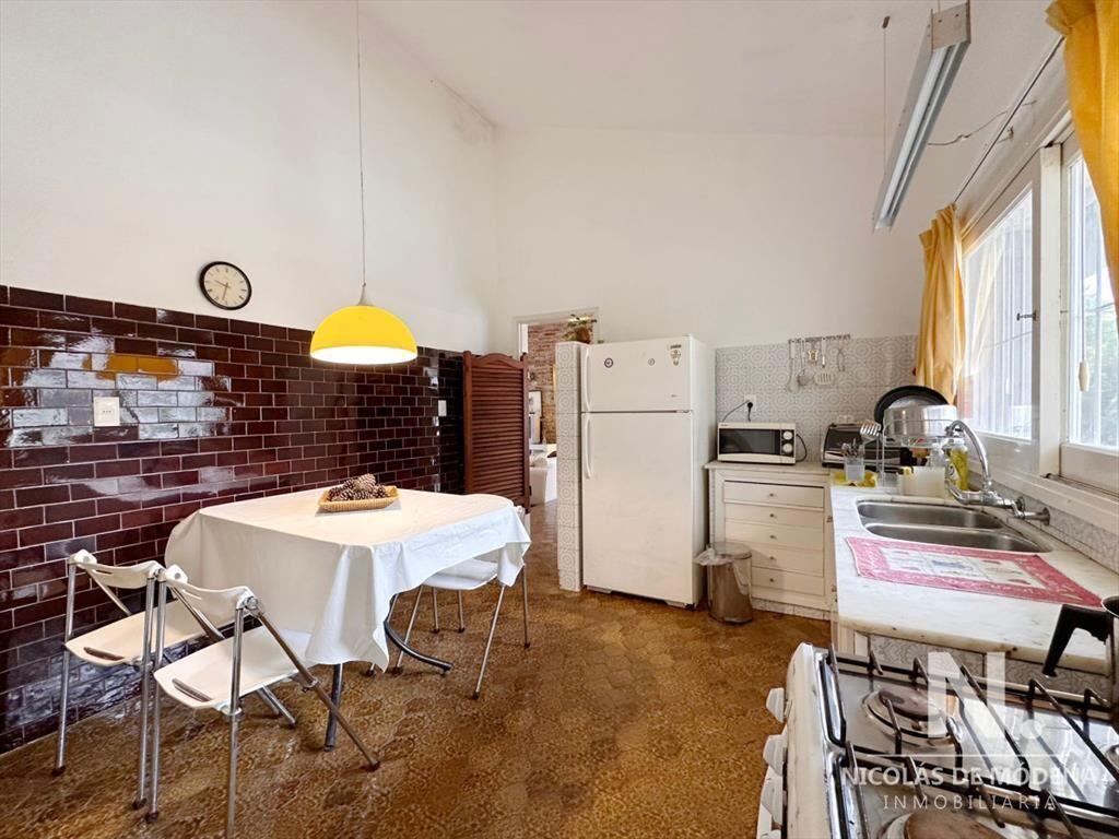 Casa de 3 Dormitorios mas Dependencia de Servicio en venta,
