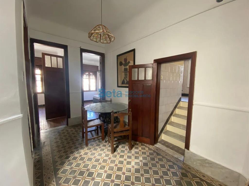 VENTA DE APARTAMENTO 3 DORM Y SERVICIO CIUDAD