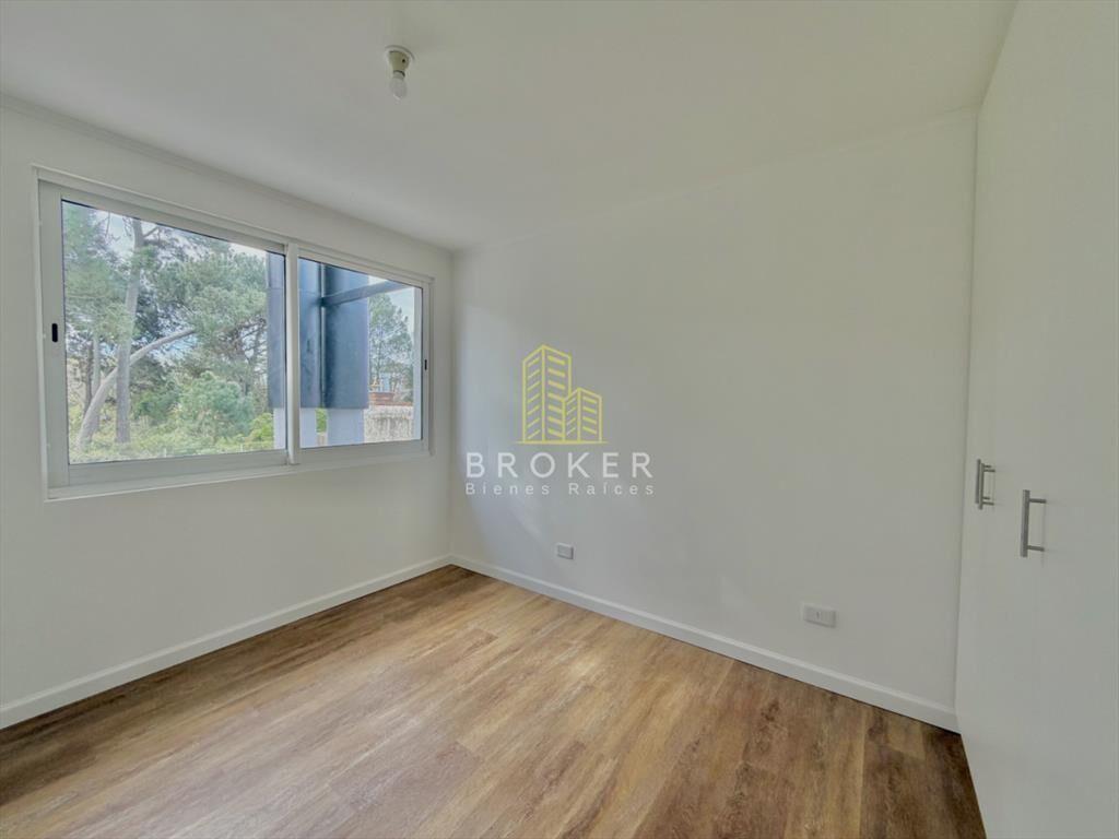 Venta casa 3 dormitorios punta del este Jardines