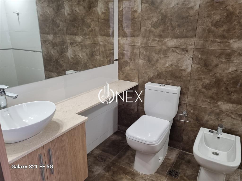 Se vende apartamento amplio estrenar en Malvín, Montevideo