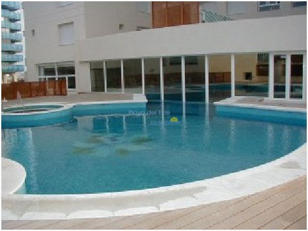 Apartamento en Alquiler temporal de 3 dormitorios