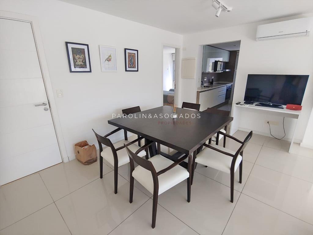 Apartamento en venta de 2 dormitorios en Punta