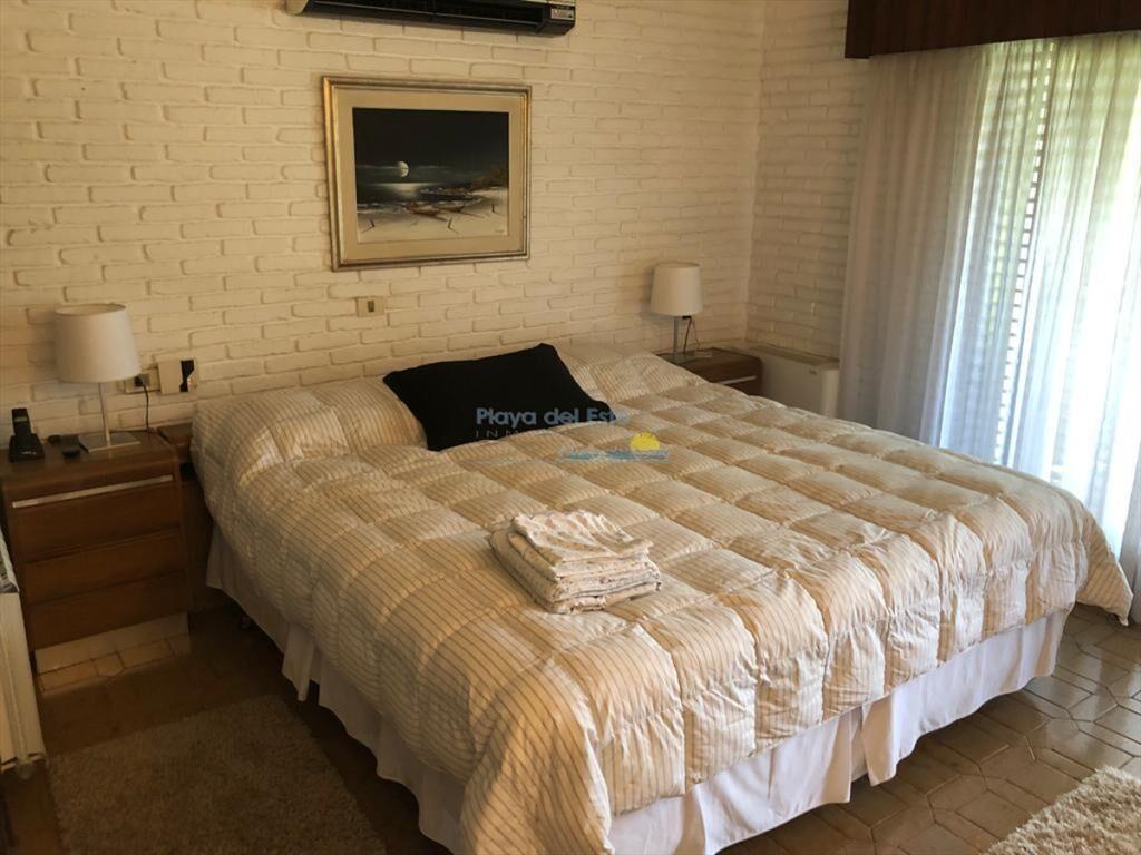 Excelente Casa de 7 Dormitorios, Piscina, y en