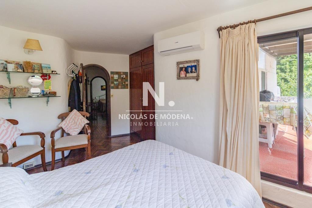 En venta casa de 3 habitaciones en Solanas, Punta