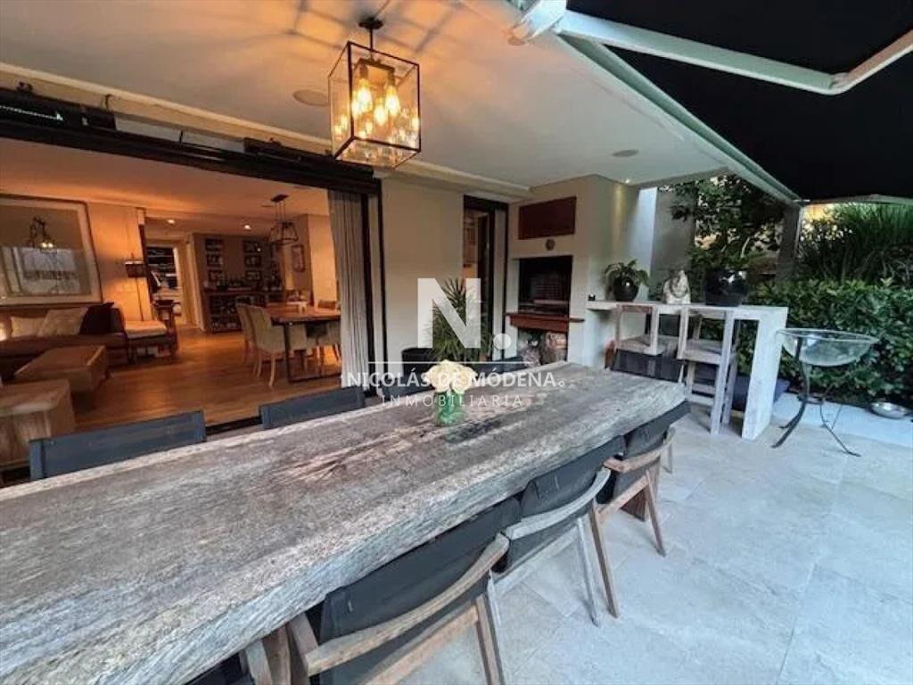 Venta Exclusivo Apartamento de 3 Dormitorios Con