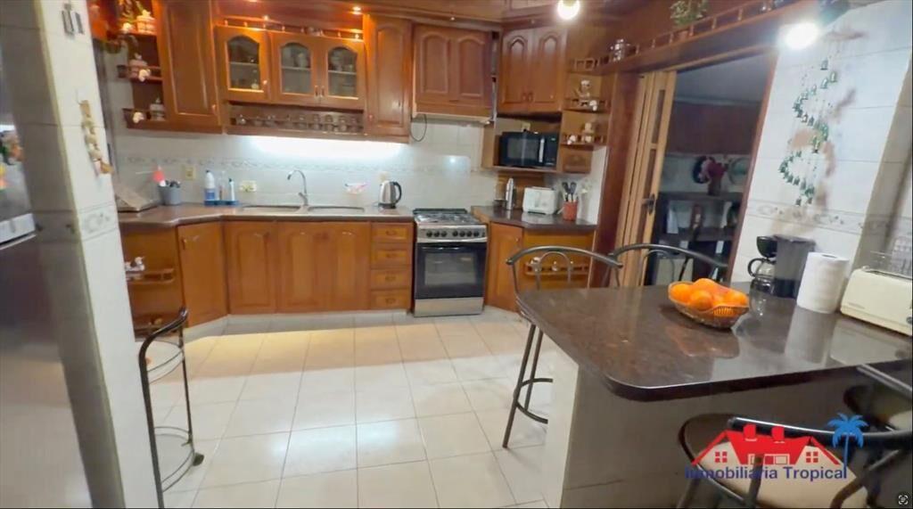 VENTA DE CASAS 4 DORMITORIOS EXCELENTE