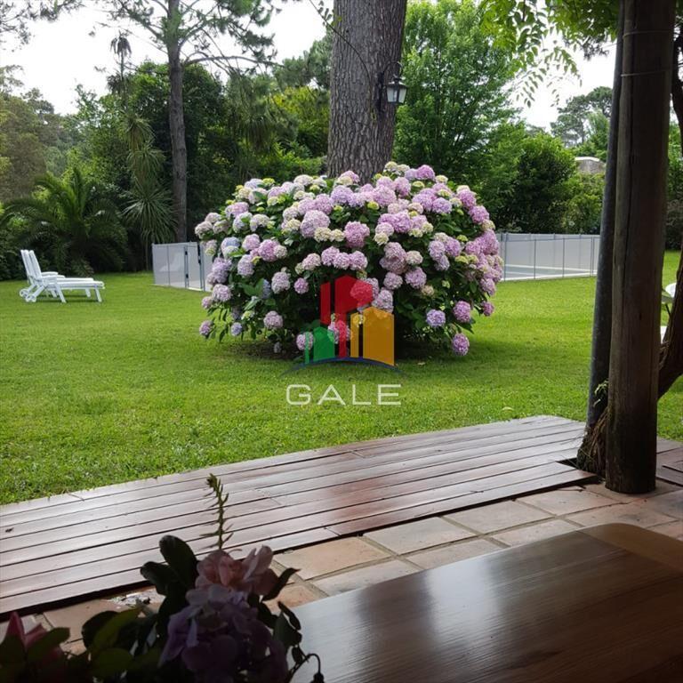 Excelente casa en alquiler en zona residencial!!! Consulte!