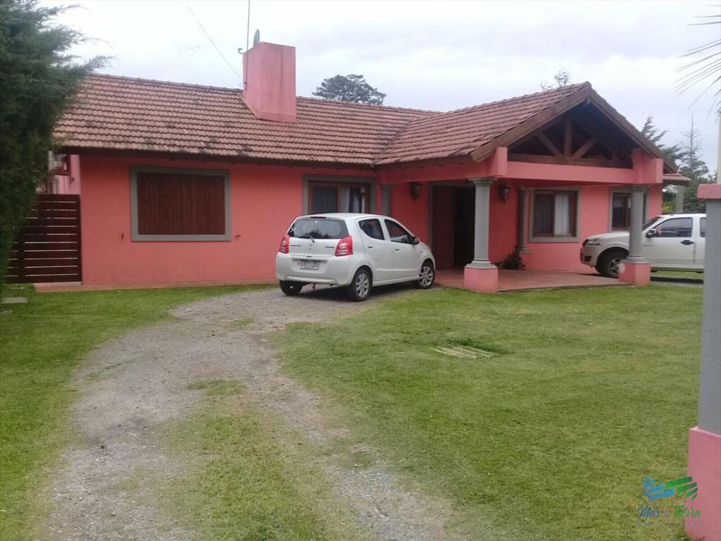 Venta de Casa 4 dormitorios con piscina en Hills,